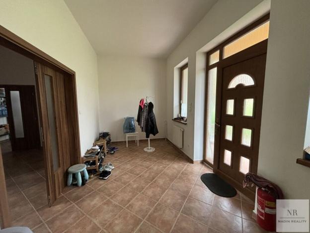 Prodej rodinného domu, Nová Role - Mezirolí, 348 m2