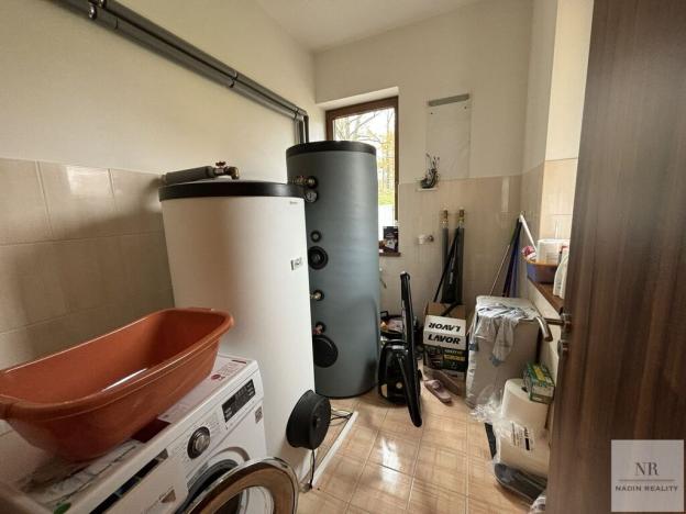 Prodej rodinného domu, Nová Role - Mezirolí, 348 m2