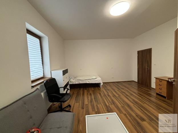 Prodej rodinného domu, Nová Role - Mezirolí, 348 m2