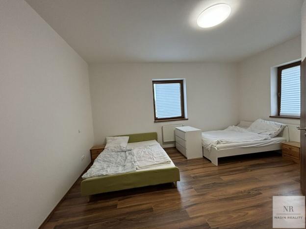 Prodej rodinného domu, Nová Role - Mezirolí, 348 m2