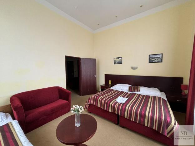 Prodej ubytování, Karlovy Vary, Západní, 2600 m2