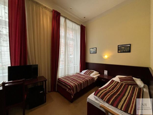 Prodej ubytování, Karlovy Vary, Západní, 2600 m2