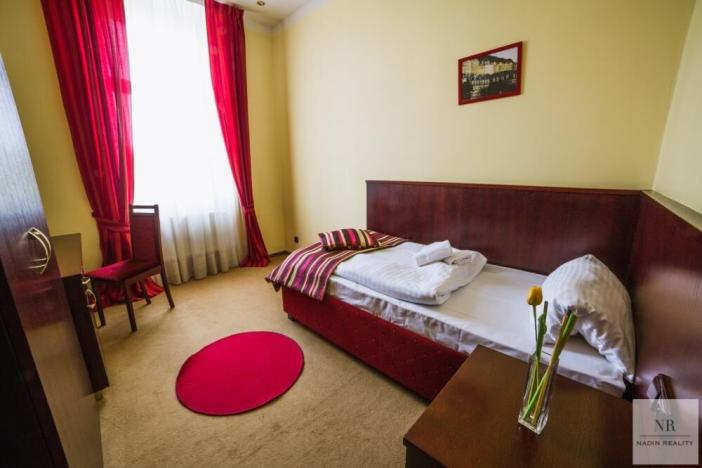 Prodej ubytování, Karlovy Vary, Západní, 2600 m2