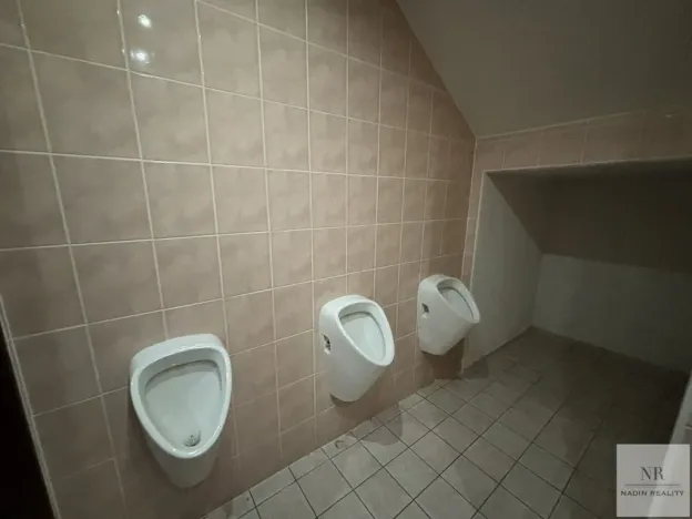 Prodej ubytování, Karlovy Vary, Západní, 2600 m2