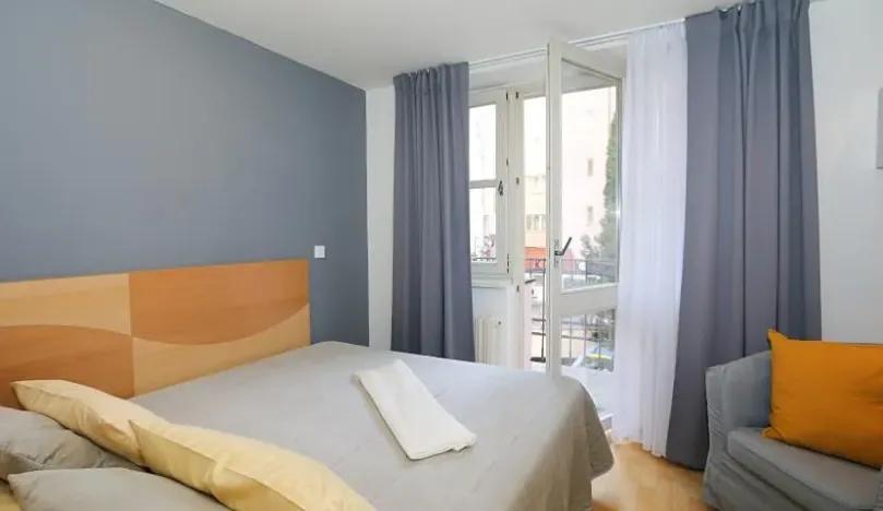 Pronájem bytu 2+kk, Praha - Vinohrady, Belgická, 34 m2