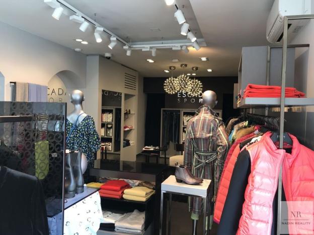 Prodej obchodního prostoru, Karlovy Vary, Zámecký vrch, 150 m2