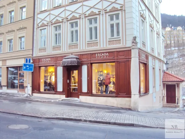 Pronájem obchodního prostoru, Karlovy Vary, Zámecký vrch, 153 m2