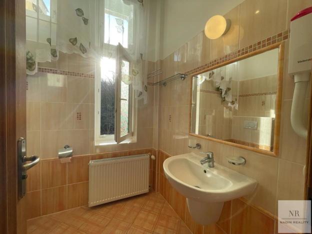 Prodej bytu 4+1, Karlovy Vary, Krále Jiřího, 130 m2