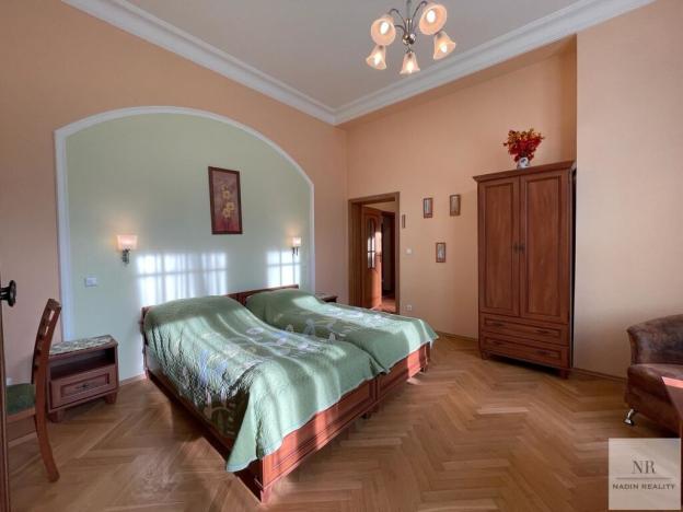 Prodej bytu 4+1, Karlovy Vary, Krále Jiřího, 130 m2