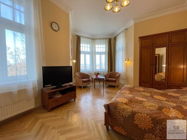 Prodej bytu 4+1, Karlovy Vary, Krále Jiřího, 130 m2