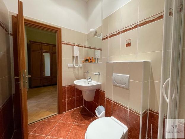 Prodej bytu 4+1, Karlovy Vary, Krále Jiřího, 130 m2