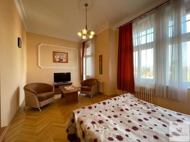 Prodej bytu 4+1, Karlovy Vary, Krále Jiřího, 130 m2