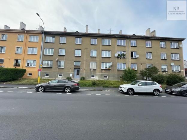 Pronájem bytu 1+kk, Karlovy Vary, Závodní, 30 m2