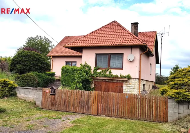 Prodej rodinného domu, Petrohrad, 151 m2