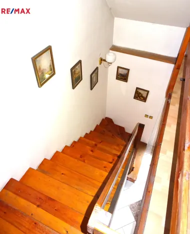 Prodej rodinného domu, Petrohrad, 151 m2