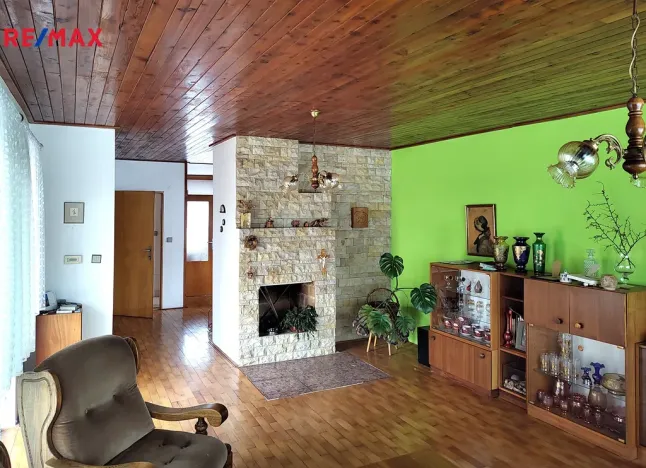 Prodej rodinného domu, Petrohrad, 151 m2