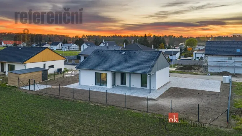 Prodej rodinného domu, Sezemice - Počaply, 90 m2