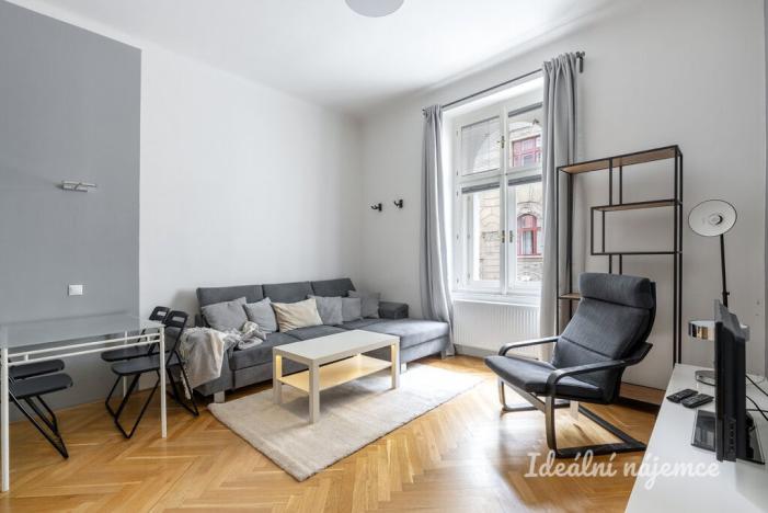 Pronájem bytu 2+1, Praha - Vršovice, Krymská, 56 m2