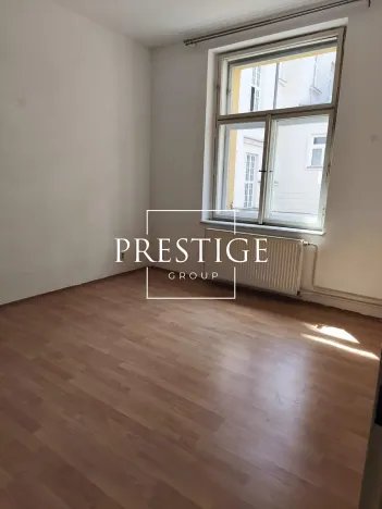 Pronájem bytu 2+kk, Praha - Karlín, Sokolovská, 35 m2