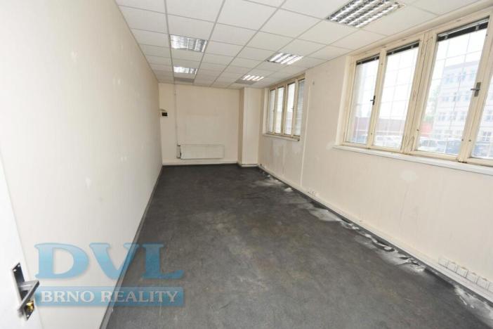Pronájem výrobních prostor, Brno, Hájecká, 623 m2