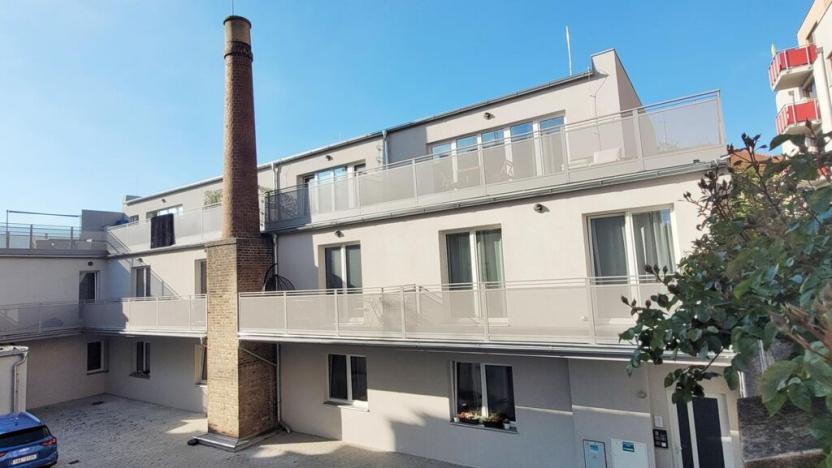 Pronájem bytu 1+kk, Praha - Strašnice, Krabošická, 25 m2