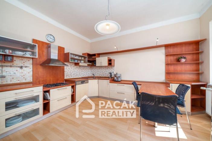 Prodej rodinného domu, Tršice, 1000 m2