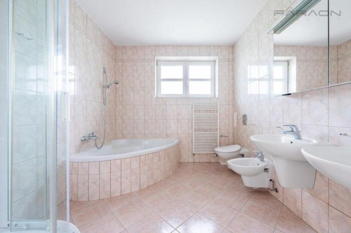 Pronájem rodinného domu, Čakov, 270 m2