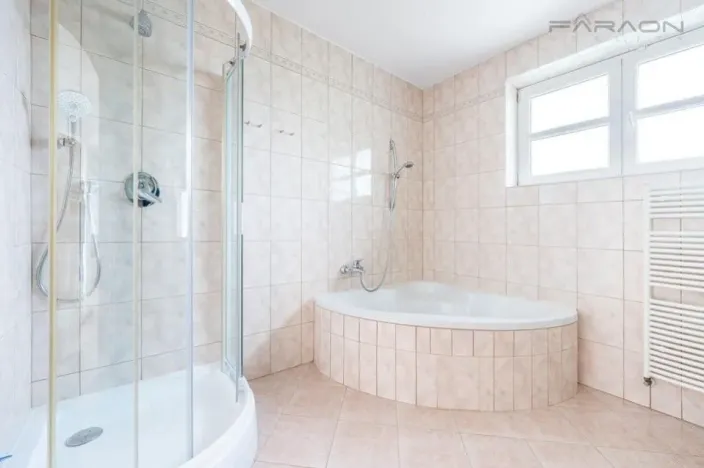 Pronájem rodinného domu, Čakov, 270 m2