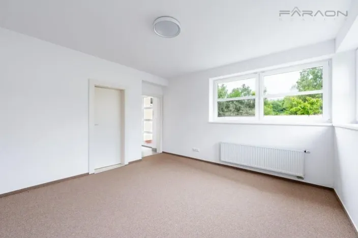 Pronájem rodinného domu, Čakov, 270 m2