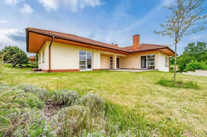 Pronájem rodinného domu, Čakov, 270 m2