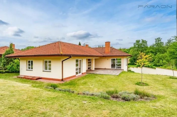 Pronájem rodinného domu, Čakov, 270 m2