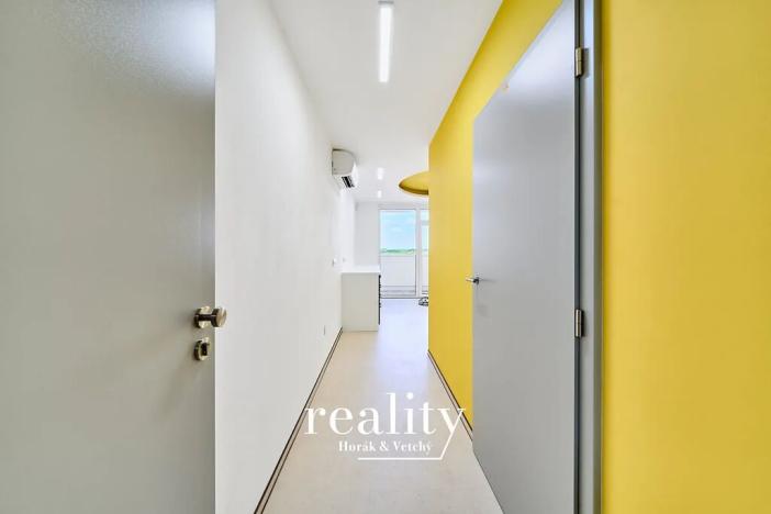 Pronájem ordinace, Znojmo, 28 m2