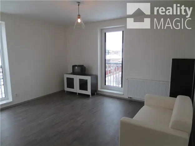 Pronájem bytu 1+kk, Mukařov, Choceradská, 38 m2