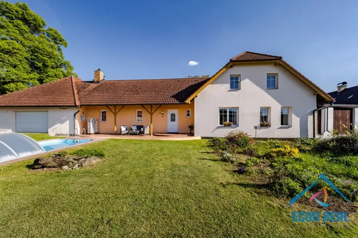 Prodej rodinného domu, Černovice - Svatava, 140 m2