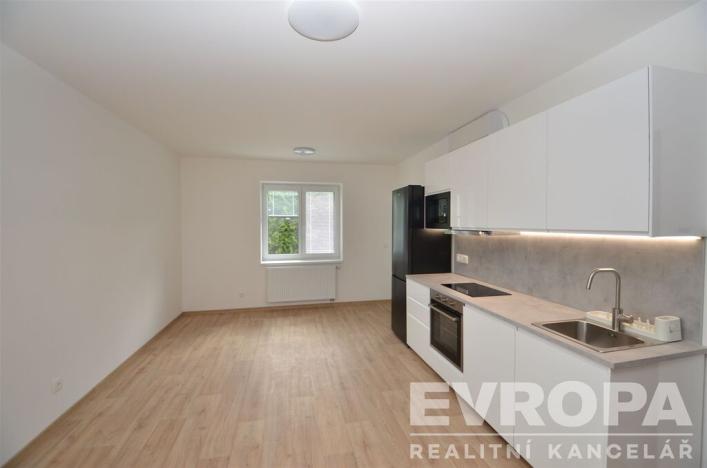 Pronájem bytu 2+kk, Nová Paka, P. Bezruče, 48 m2