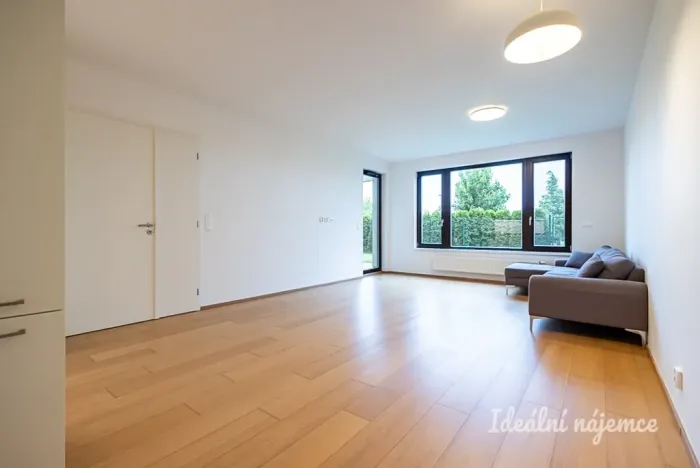 Pronájem bytu 3+kk, Praha - Dolní Chabry, Poštova, 83 m2