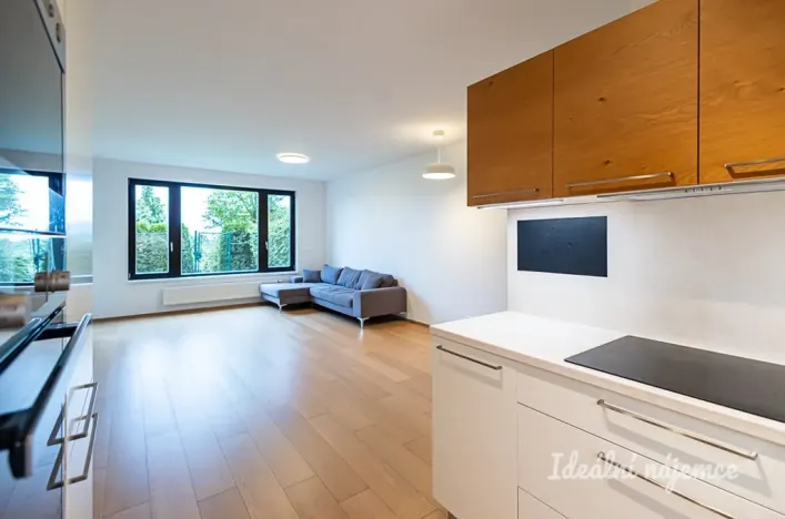 Pronájem bytu 3+kk, Praha - Dolní Chabry, Poštova, 83 m2