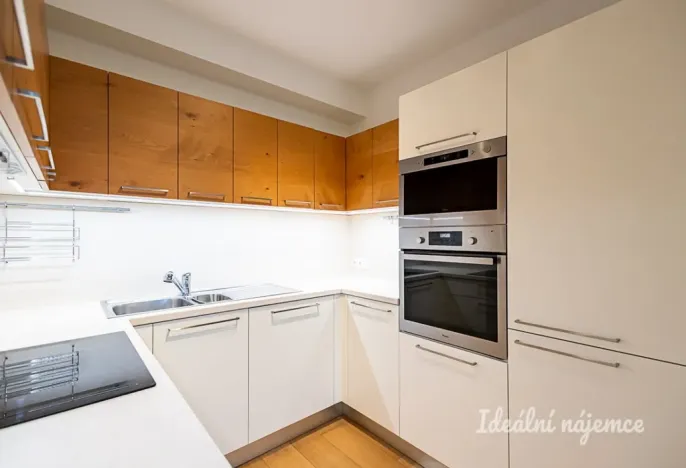Pronájem bytu 3+kk, Praha - Dolní Chabry, Poštova, 83 m2