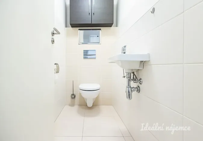 Pronájem bytu 3+kk, Praha - Dolní Chabry, Poštova, 83 m2