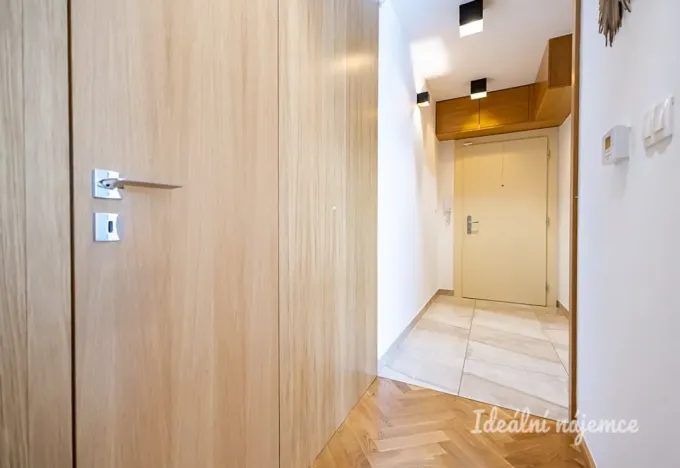 Pronájem bytu 2+kk, Praha - Michle, U plynárny, 58 m2