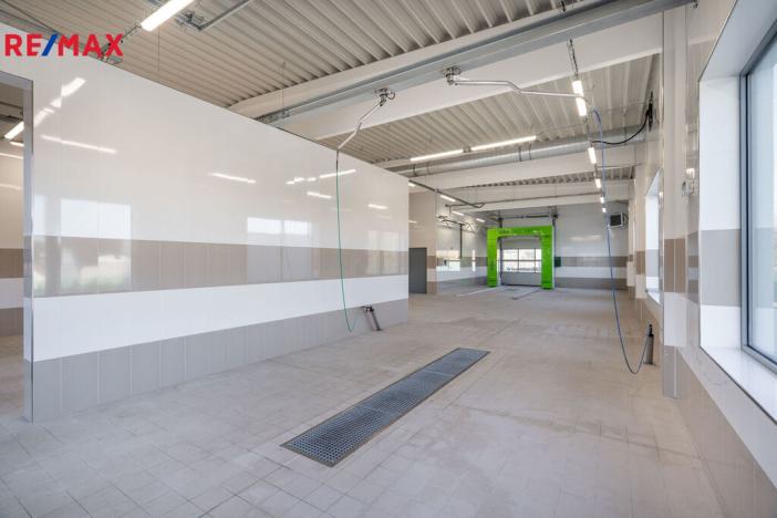 Prodej komerční nemovitosti, Karlovy Vary, 1967 m2