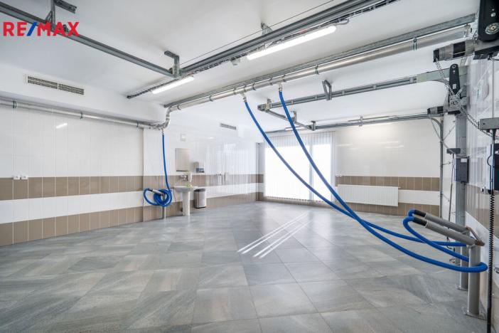 Prodej komerční nemovitosti, Karlovy Vary, 1967 m2