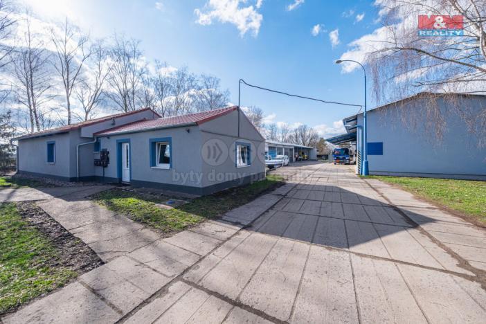 Prodej obchodního prostoru, Lišany, 832 m2