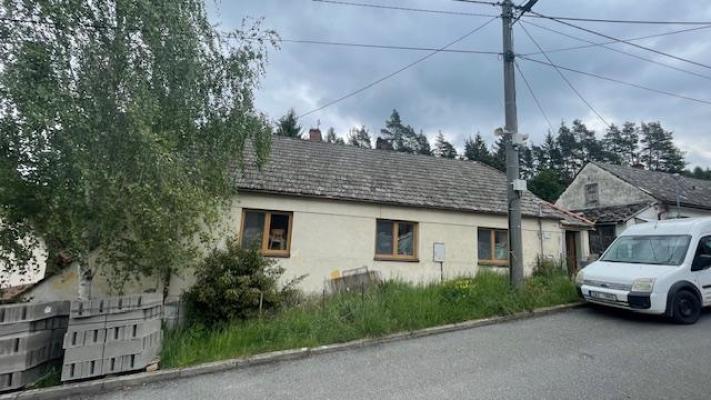 Prodej rodinného domu, Ostrov u Macochy