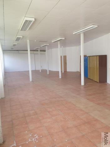 Pronájem komerční nemovitosti, Korozluky, 400 m2