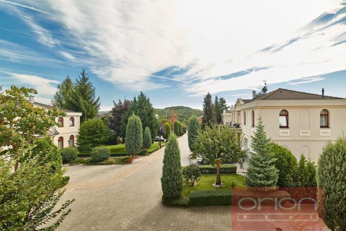 Pronájem rodinného domu, Praha - Nebušice, Nebušická, 243 m2