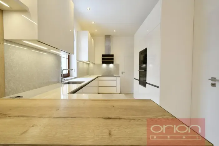 Pronájem rodinného domu, Praha - Nebušice, Nebušická, 243 m2