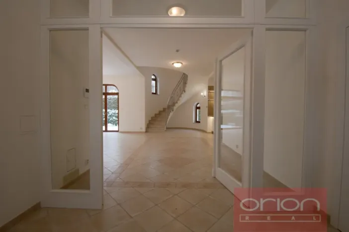 Pronájem rodinného domu, Praha - Nebušice, Nebušická, 243 m2