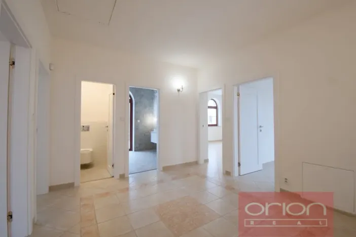 Pronájem rodinného domu, Praha - Nebušice, Nebušická, 243 m2