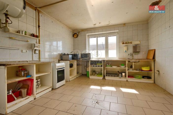 Pronájem restaurace, Lásenice, 88 m2